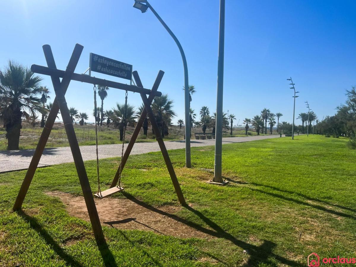 Ferienwohnung Oasis A 50M Del Mar Grao de Castellon Exterior foto
